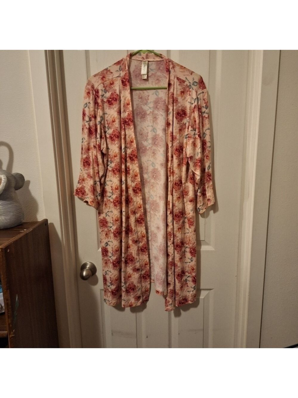Jessica Simpson Pink Floral Lounge Robe Medium
